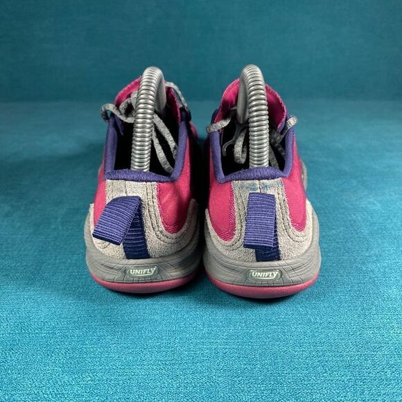 Size 6 - Women’s Merrell Pink Running mesh shoes - Picture 2 of 8